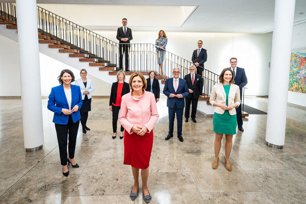 Gruppenbild der Minister in Rheinland-Pfalz